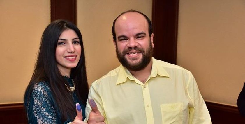 محمد عبدالرحمن وزوجته