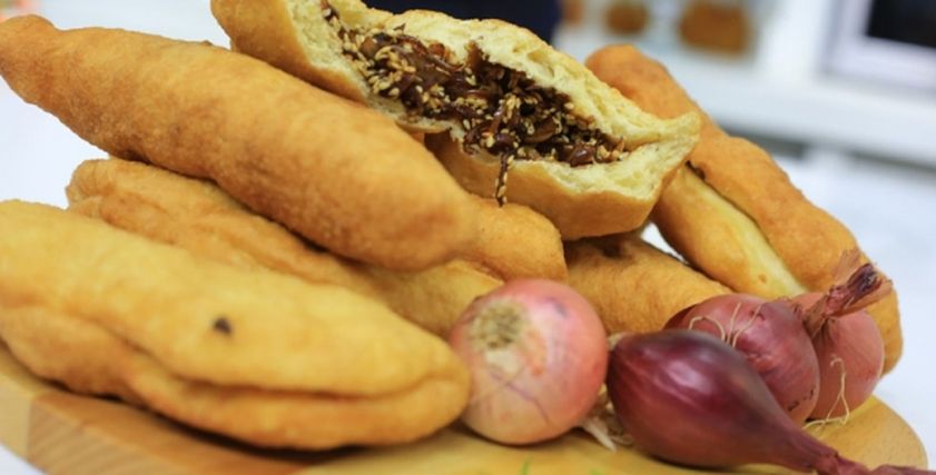فطيرة بصل مقلية