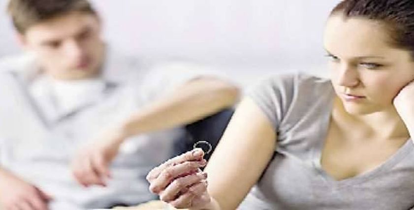 «هديل» انفصلت بسبب «الغسيل» و«غسالة أطباق» تنهى زواج «مريم»