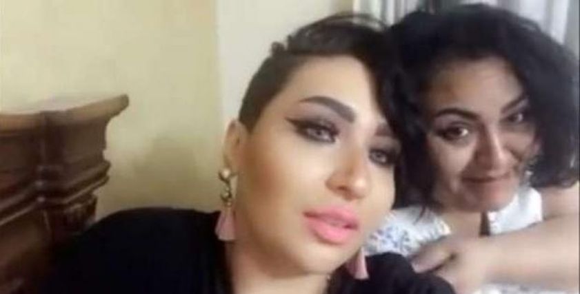 شيري هانم وابنتها زمردة