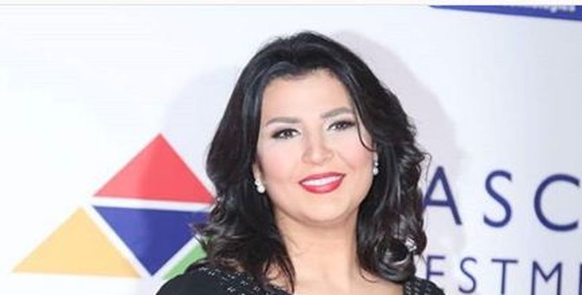 منى الشاذلى
