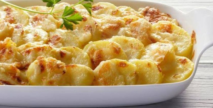 طريقة عمل بطاطا بالبشاميل