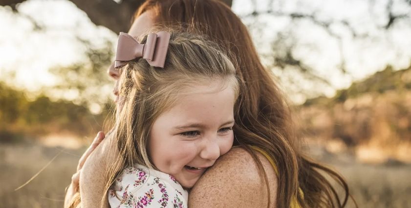 نصائح لاختيار هدايا عيد الأم- صورة تعبيرية