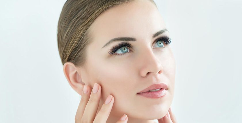 طرق تطويل الرموش في شهر