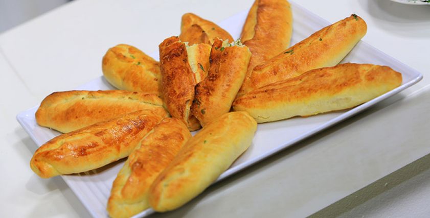 طبق معجنات بالكركم