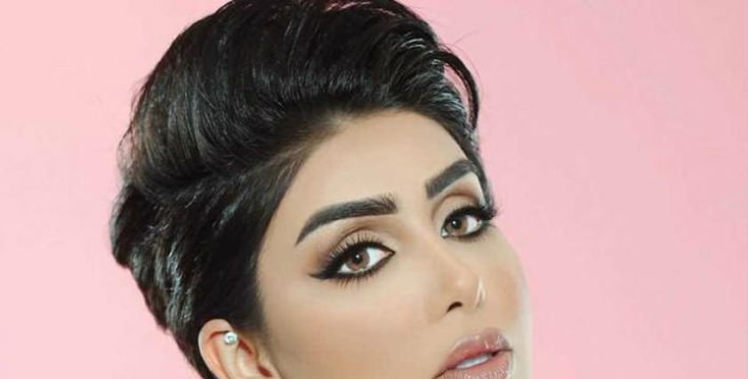 بالفيديو| هنادي الكندري تفاجئ مديرة منزلها بهدية في عيد ميلادها