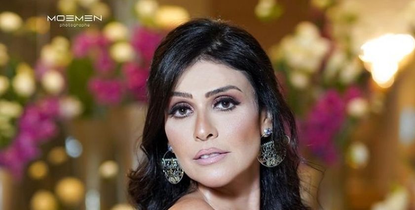 الفنانة بسمة
