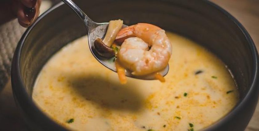 طريقة عمل شوربة السي فود بالكريمة