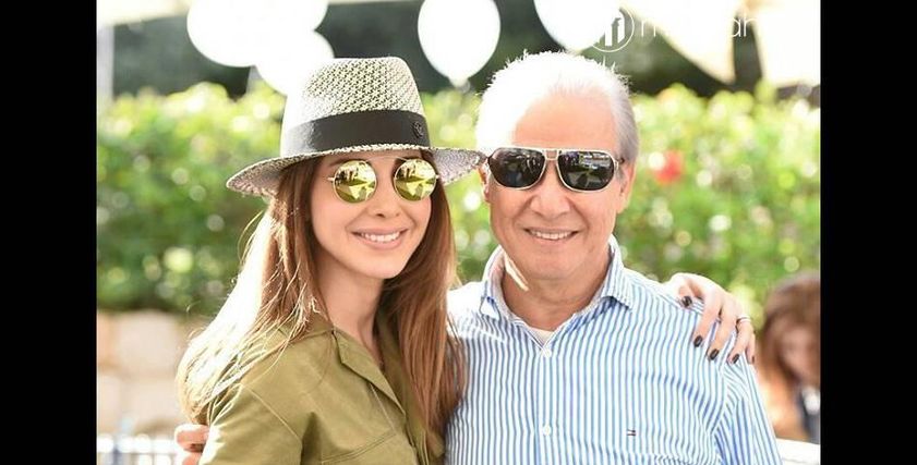 نانسي عجرم برفقة والدها