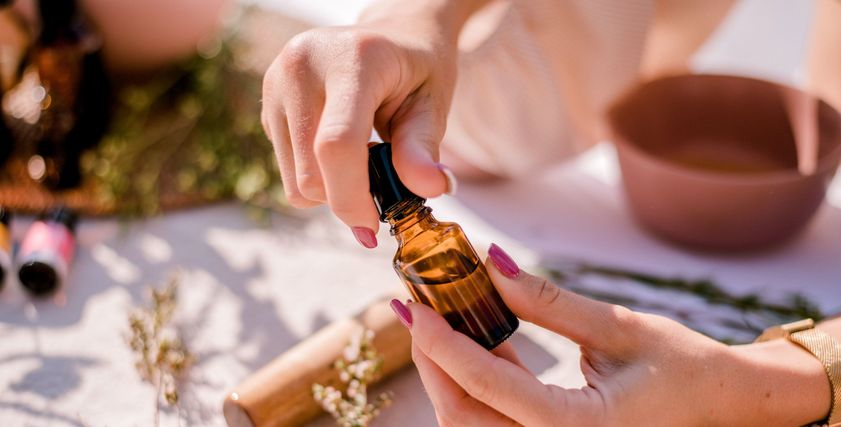 وضع العطر في نهار رمضان