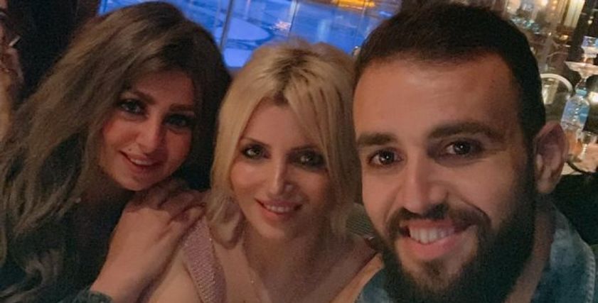 النقاز وزوجته
