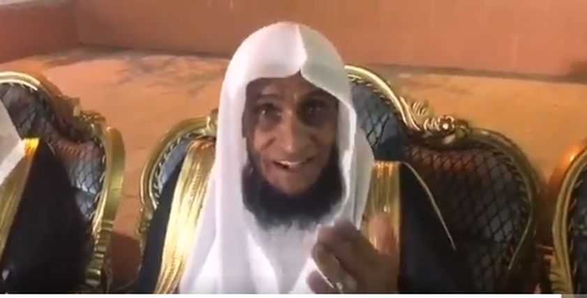 بالفيديو| مسن سعودي يحتفل بزواجه الـ12: أنا فارس الليلة