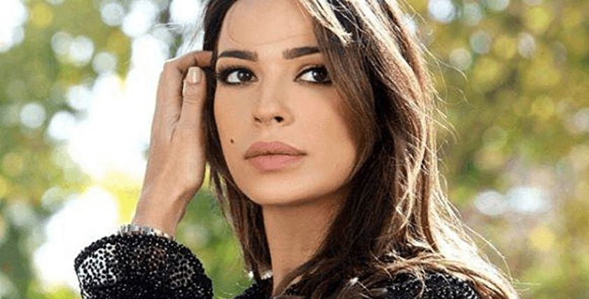 الفنانة اللبنانية