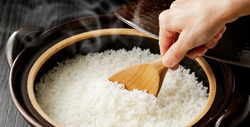 مخاطر إعادة تسخين الأرز