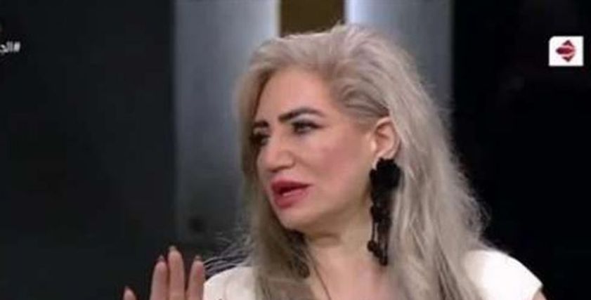 عبير الأنصاري رئيس «نادي المطلقات»