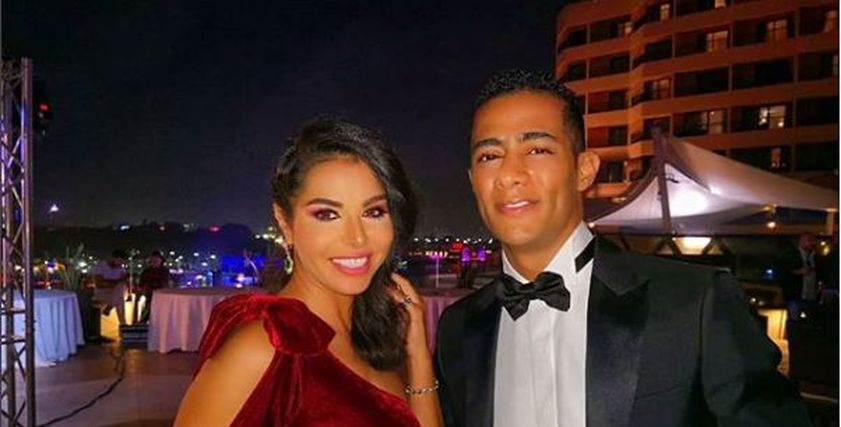 نسرين أمين تنشر صورة بصحبة محمد رمضان وزوجته