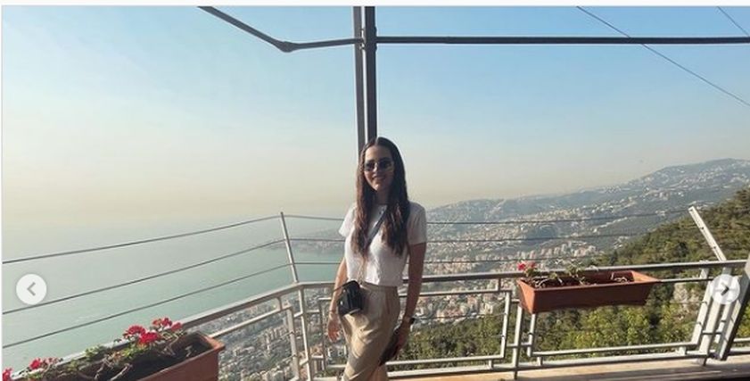 الفنانة هنادي مهنا