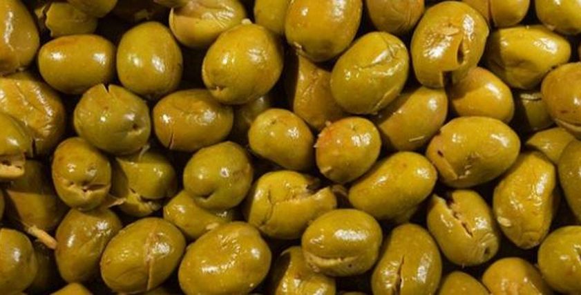 علامات تساعدك على شراء الزيتون