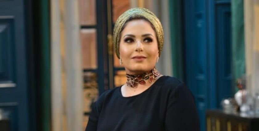الفنانة صابرين