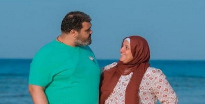 الفنان أحمد فتحي وزوجته