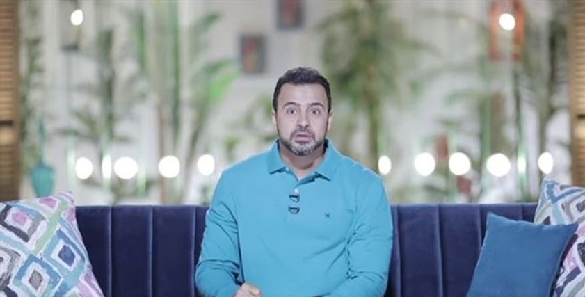 حقيقة رد مصطفى حسني على حلا شيحة بشأن الحجاب