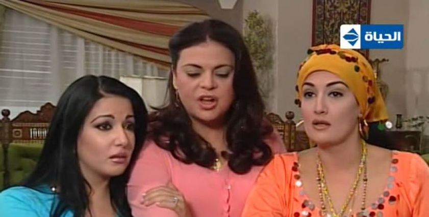 3 ضراير يرفعن دعوى خلع من رجل واحد :