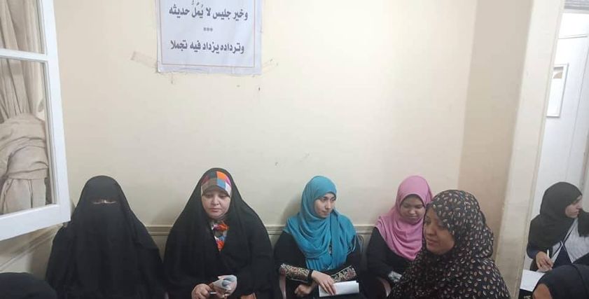 سيدات أثناء الدورة التدريبية