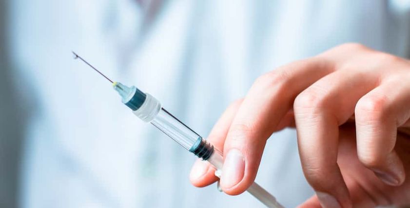 توفت أثناء خضوعها لعملية تكبير الأرداف  .. والطبيبة فرت هاربة