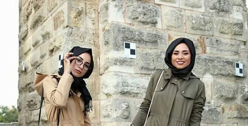 موضة شتاء 2022 للمحجبات.. دليلك للوصول إلى الأناقة والاختلاف