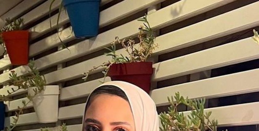 شيماء طالبة فنون جميلة