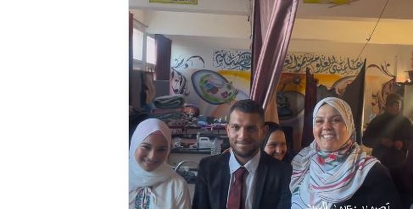 محمد وياسمين يدخلان عش الزوجية في ظل القصف