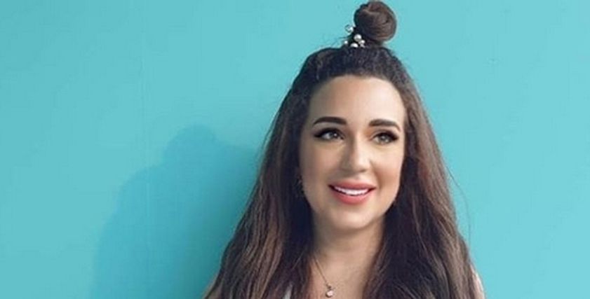 الفنانة أسما شريف منير