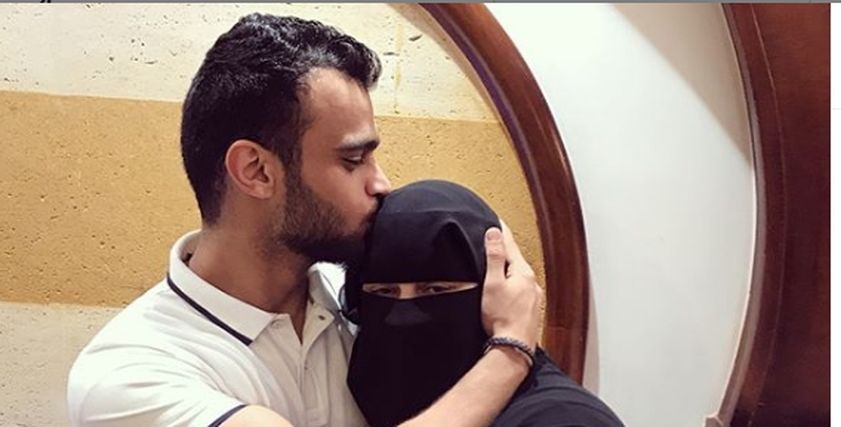 مصطفى حفناوي ووالدته