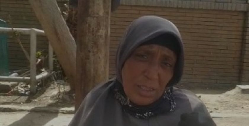 بائعة المناديل
