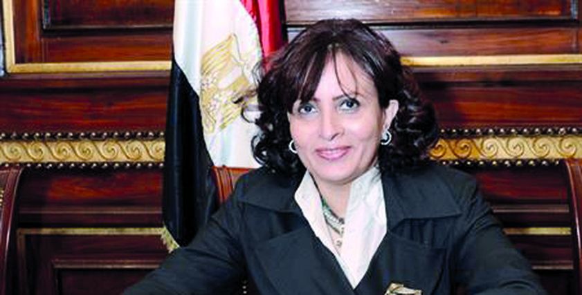 الدكتورة عزة العشماوي