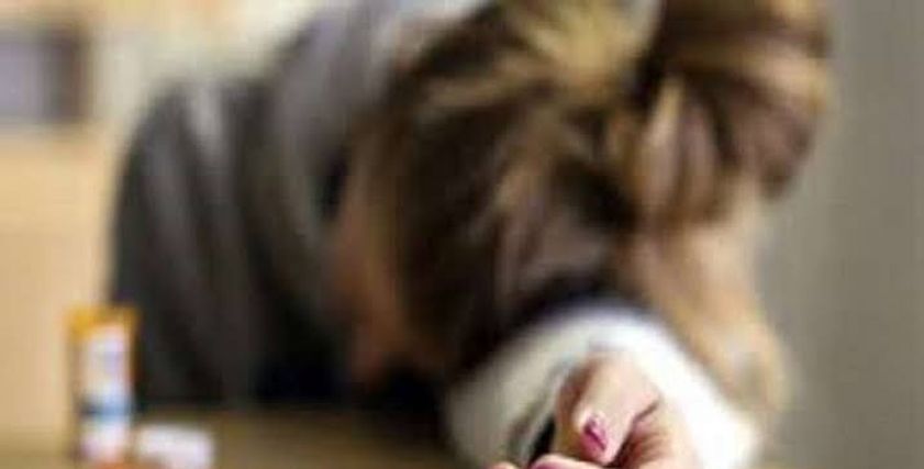 علامات تدل على الإنتحار 