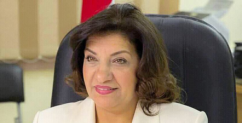 النائبة إيفلين متي