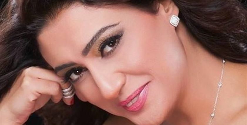 الفنانة وفاء صادق