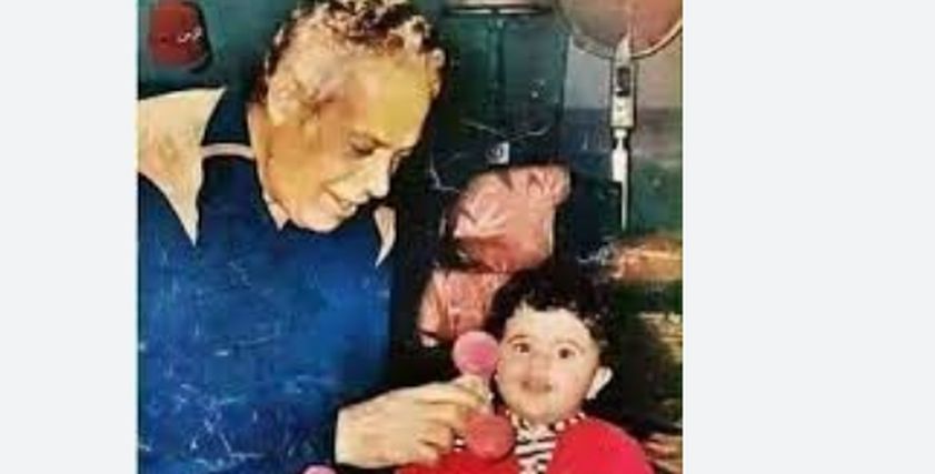 الفنان يحيى شاهين وابنته