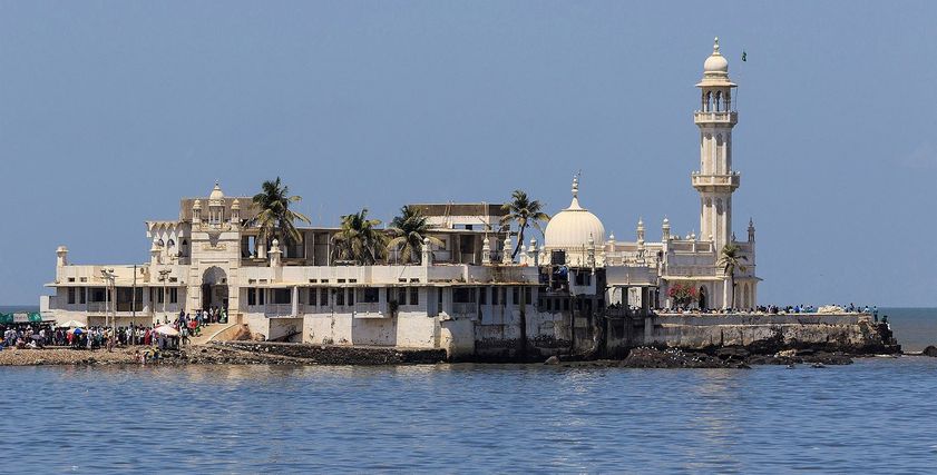 مسجد حاجي علي دارغا في الهند  