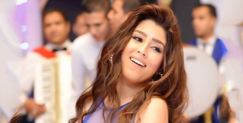 الفنانة أيتن عامر