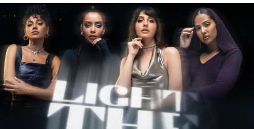 فريق أغنية Light The Sky