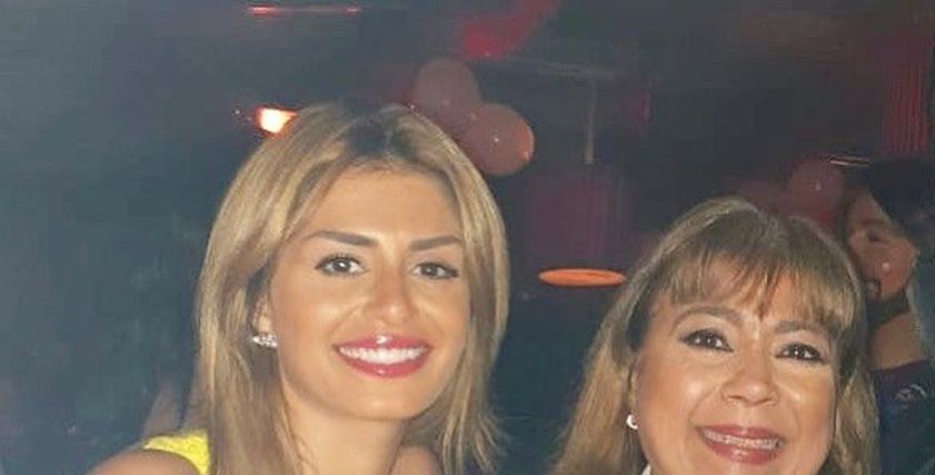 منة فضالي ووالدتها