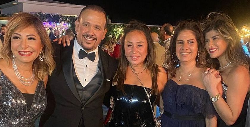 من زفاف ابنة هشام عباس