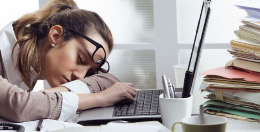 عمل النساء ليلاً يزيد خطر إصابتهن بأنواع مختلفة من السرطان