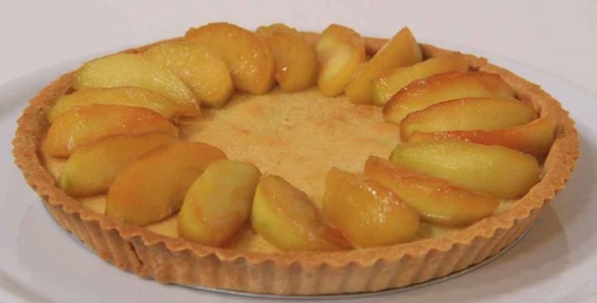 عمل تارت الخوخ