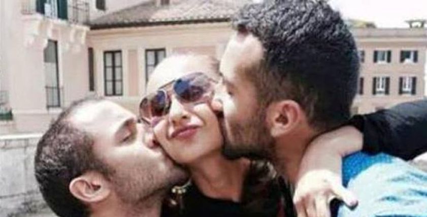 نيللي كريم مع أبنائها