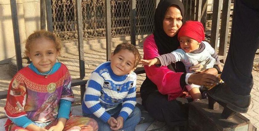 منال بائعة الورنيش