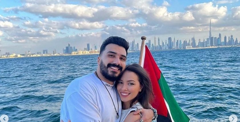 أحمد حسام وزوجته عفراء السطي