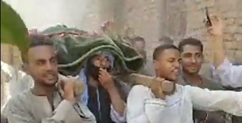 جنازة السيدة حياة